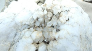 Cool quartz crystals